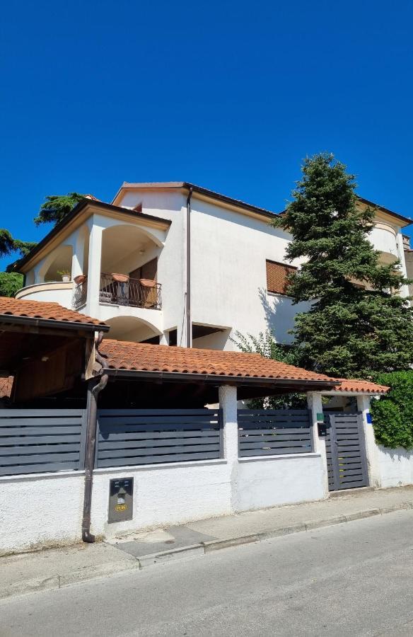 Apartments "M" Πούλα Εξωτερικό φωτογραφία