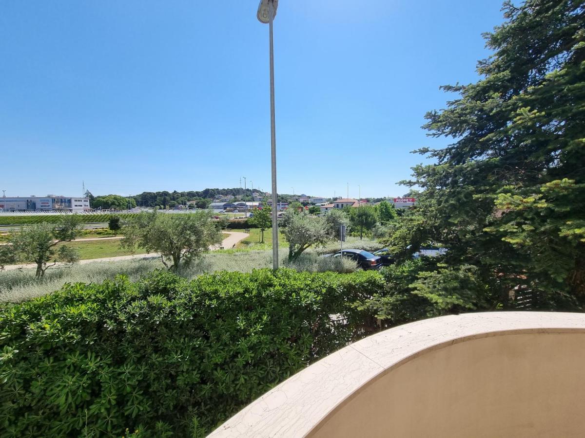 Apartments "M" Πούλα Εξωτερικό φωτογραφία