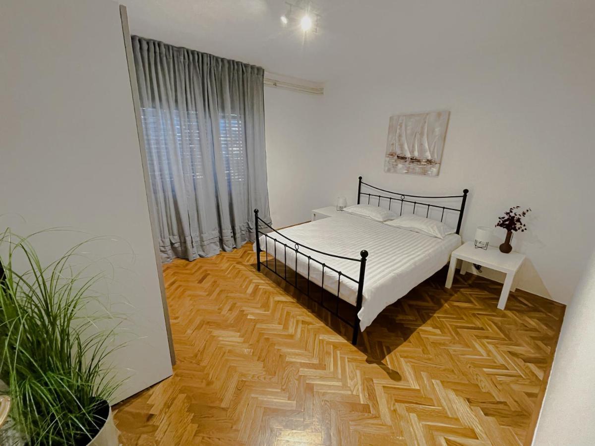 Apartments "M" Πούλα Εξωτερικό φωτογραφία