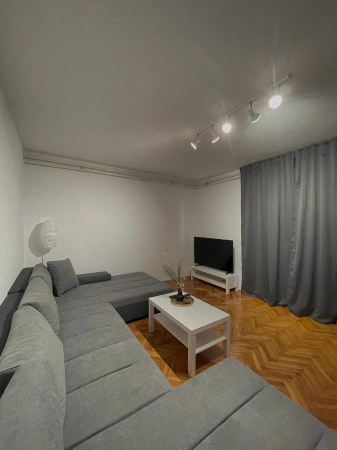 Apartments "M" Πούλα Εξωτερικό φωτογραφία